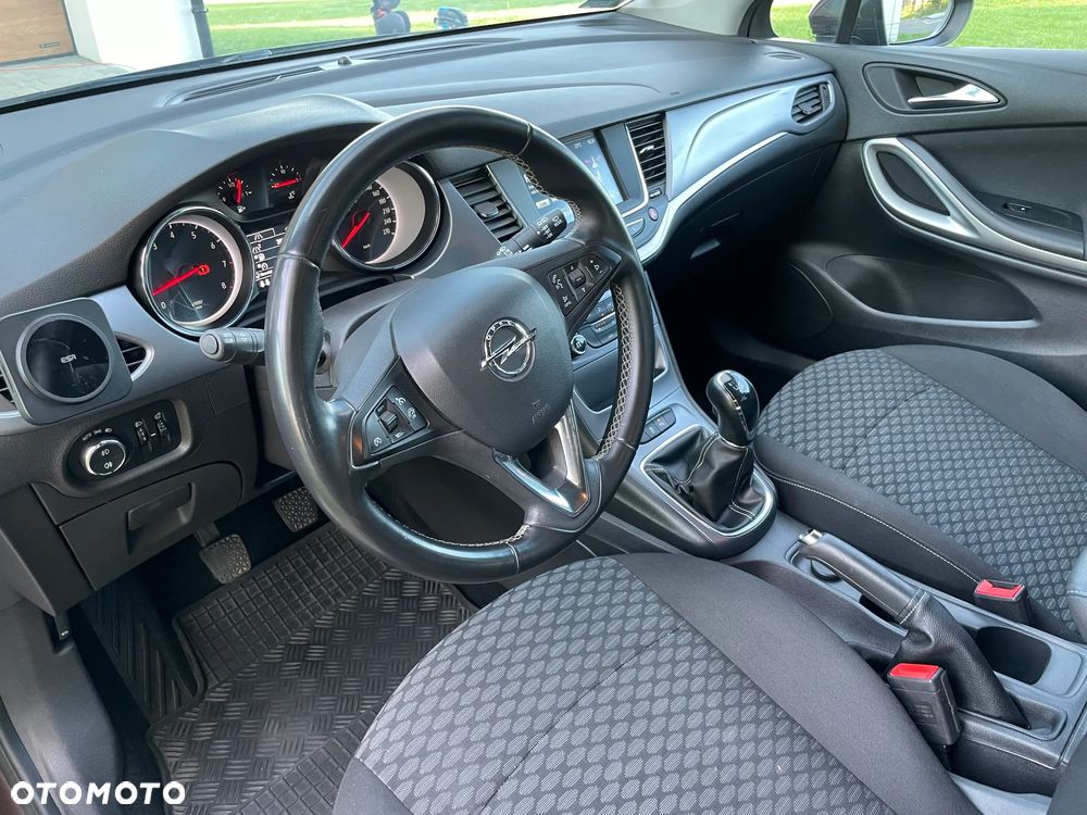 Opel Astra 1.4 T Enjoy - 10