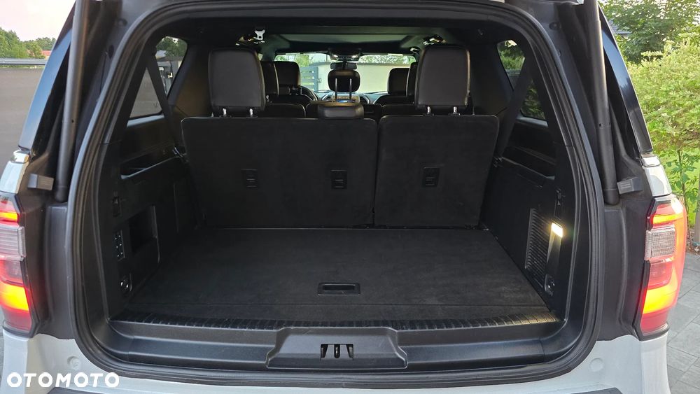 Ford Expedition - 19