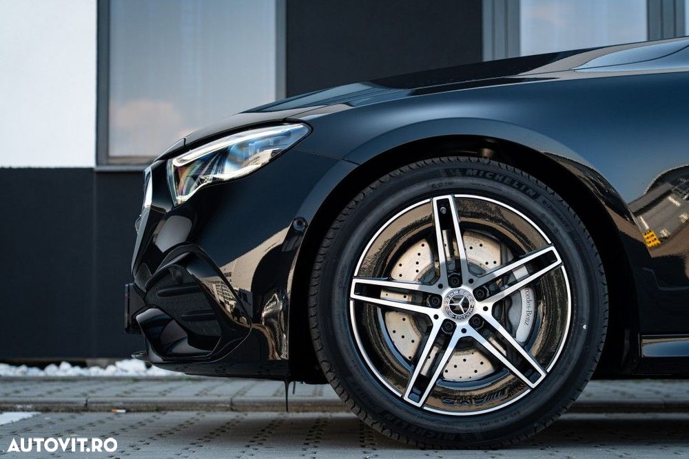 Mercedes-Benz E - 33