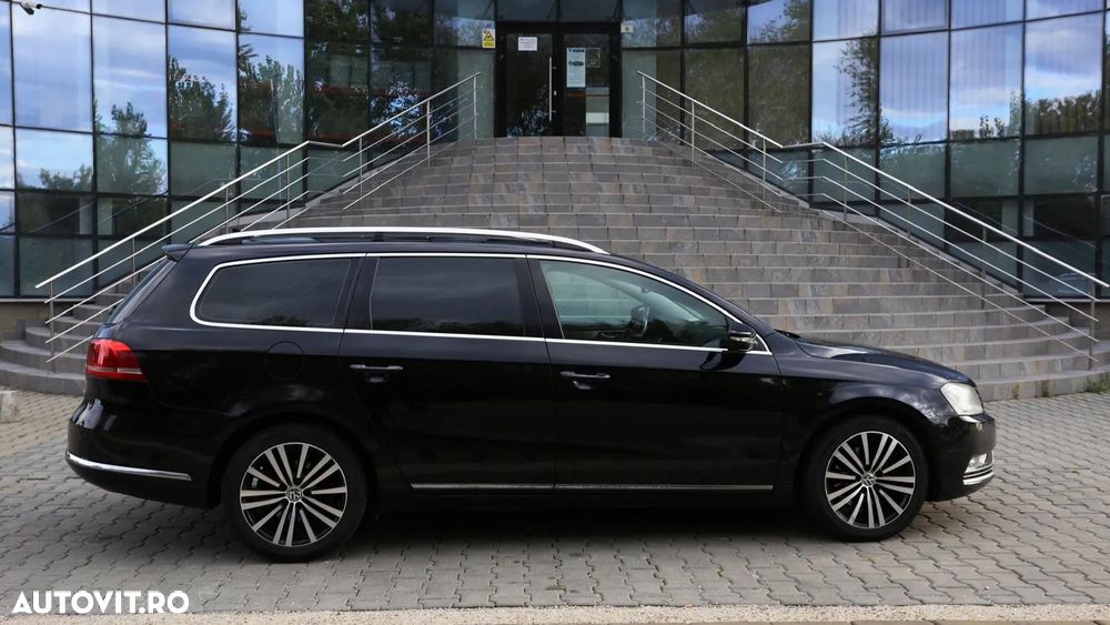 Volkswagen Passat Variant 2.0 TDI BlueMotion Technology DSG Highline - 15