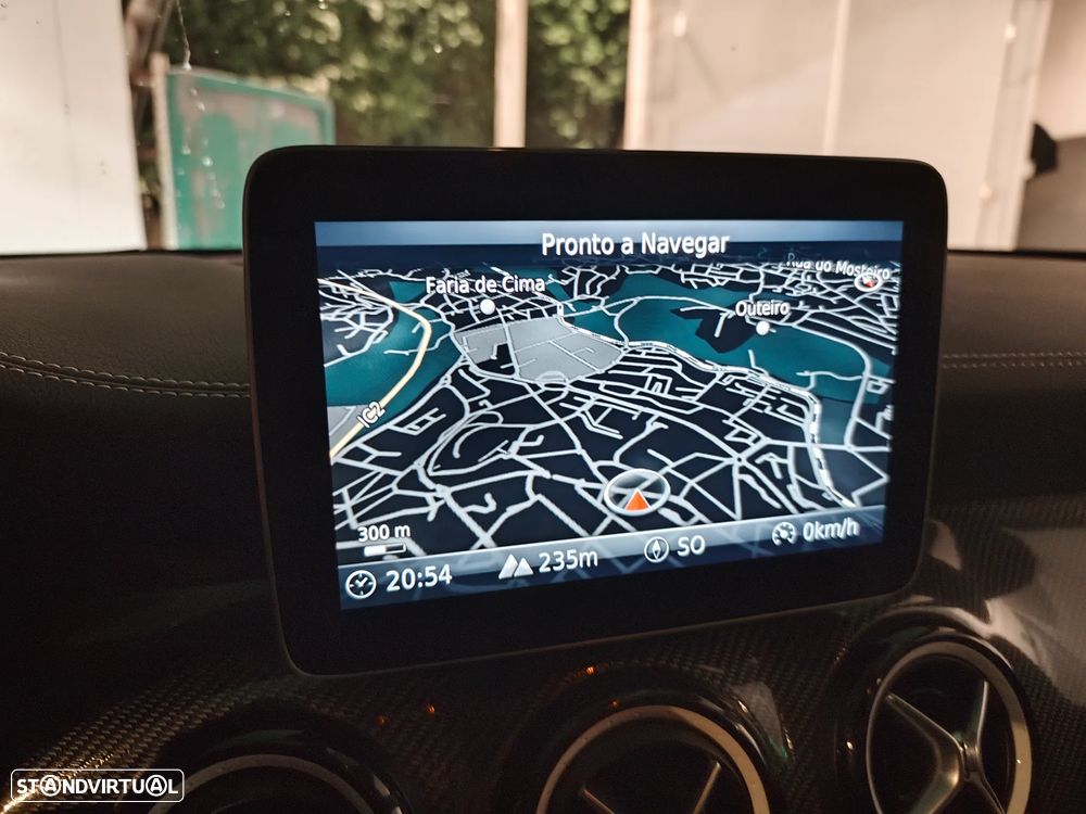 Mercedes-Benz GLA 220 d 7G-DCT AMG Line - 8