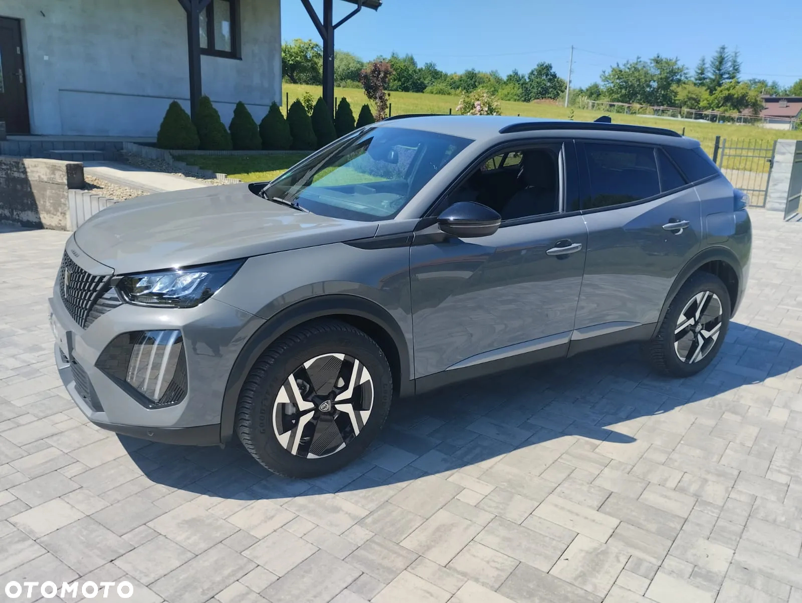 Peugeot 2008 PureTech 100 Allure - 4
