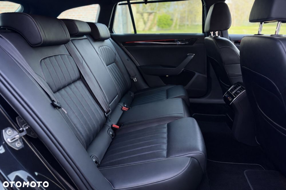 Skoda Superb 2.0 TDI DSG L&K - 17