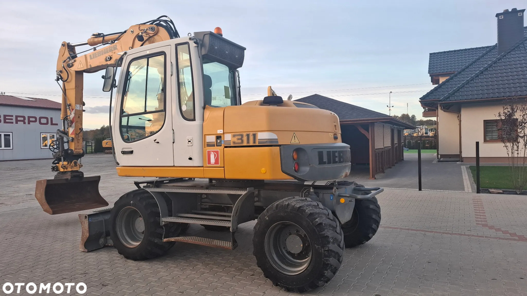 Liebherr A311 ROTOTILT - 4