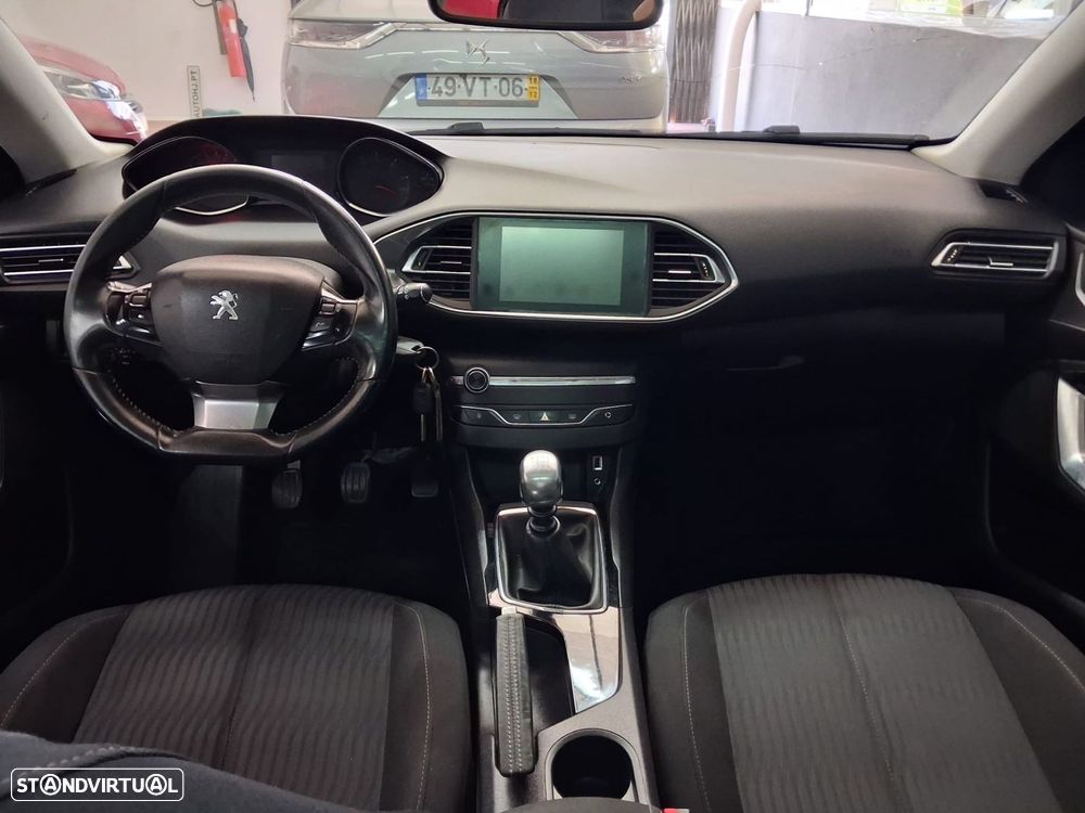Peugeot 308 SW - 18