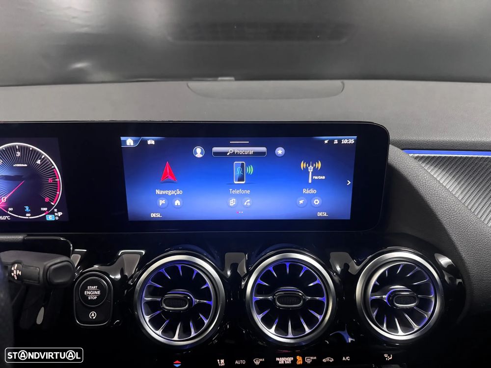 Mercedes-Benz GLA 180 d AMG Line - 14