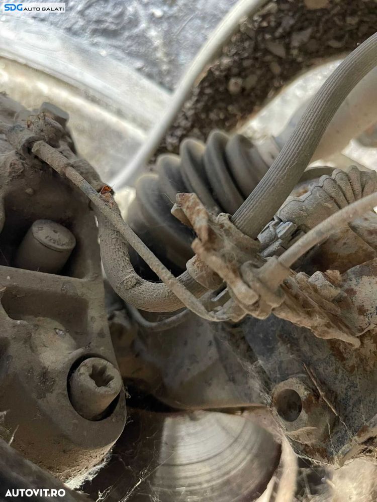 Fuzeta Dreapta Fata cu Rulment si Senzor ABS Opel Vectra C 3.0 V6 CDTI 2002 - 2008 [C6963] - 2