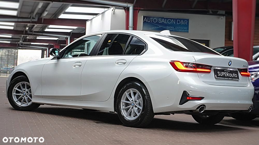 BMW Seria 3 320d - 8