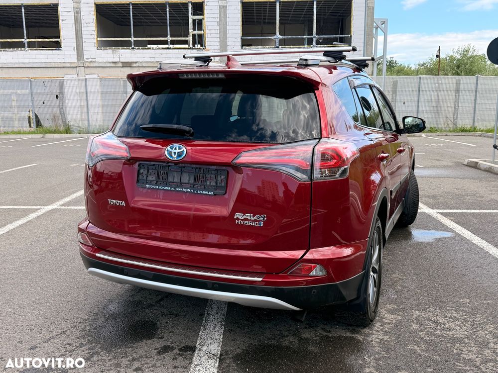 Toyota RAV4 - 11