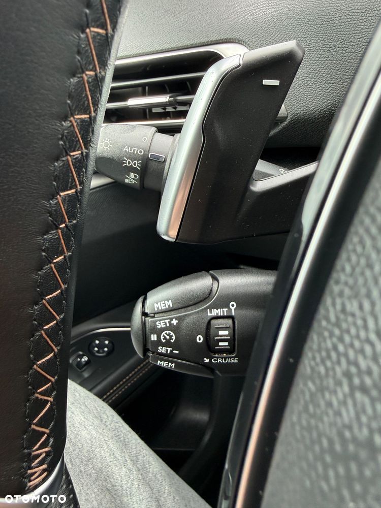 Peugeot 5008 1.6 PureTech GT Line S&S EAT8 - 33