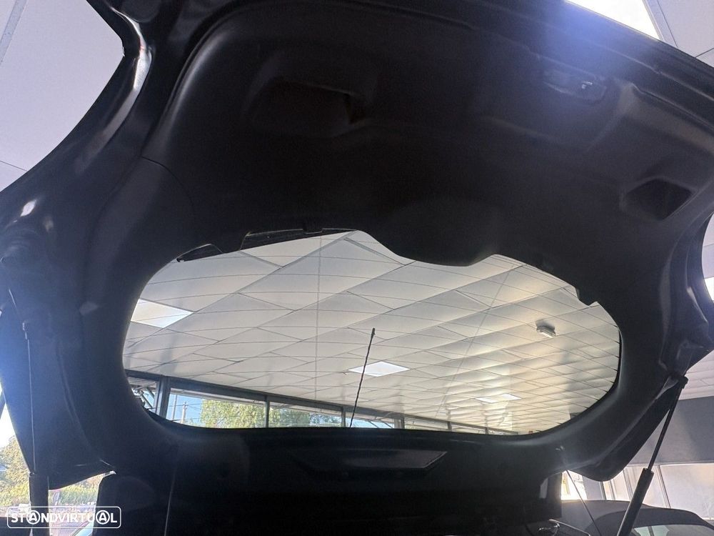 Peugeot 208 1.2 PureTech Signature - 16