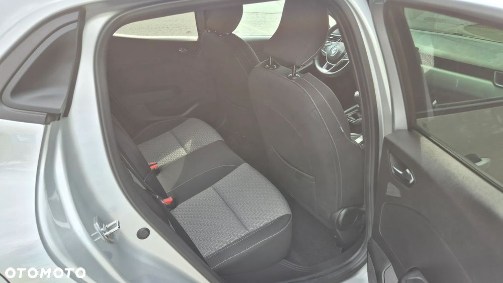 Renault Clio - 12