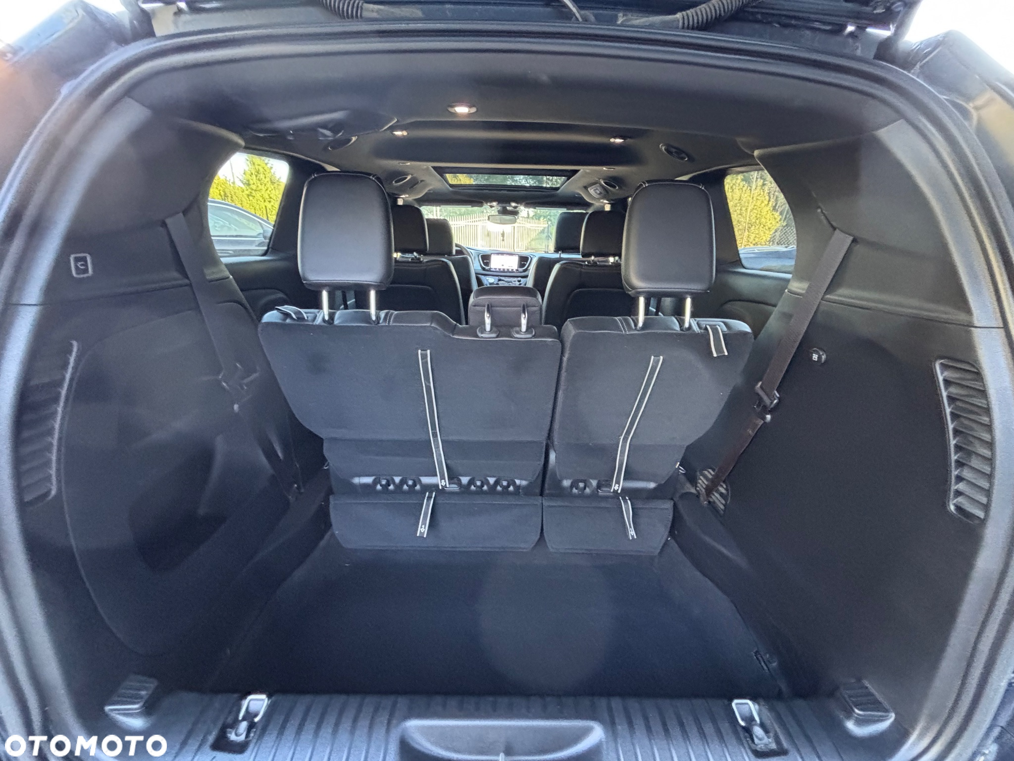 Chrysler Pacifica - 30