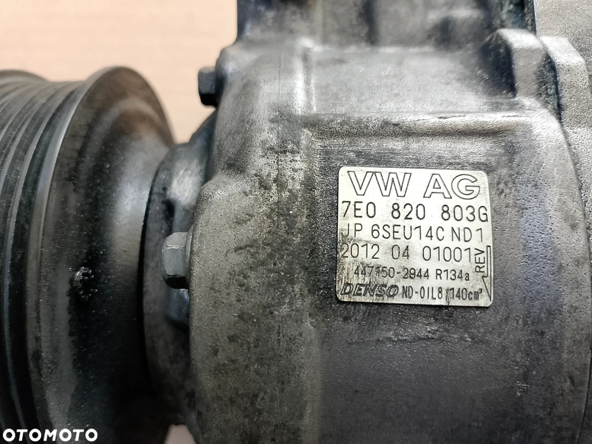 Kompresor klimatyzacji 7E0820803G VW Transporter T5 2.0 TDI - 5