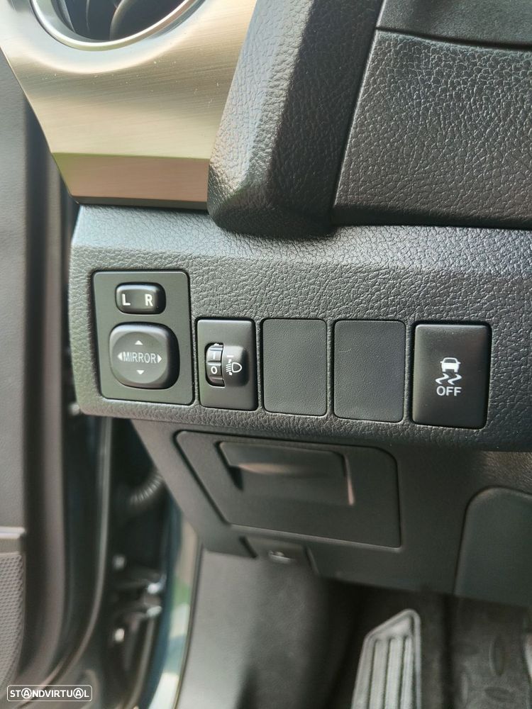 Toyota Auris 1.4 D-4D Com.+P.Sport+Navi - 46
