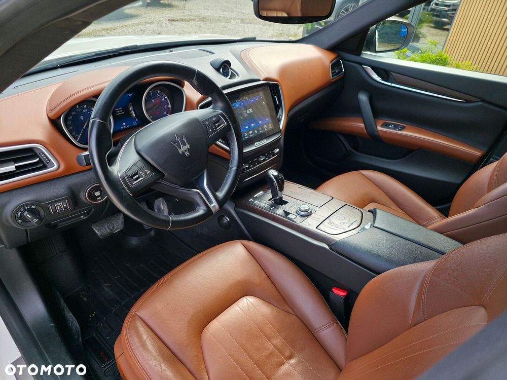 Maserati Ghibli - 8