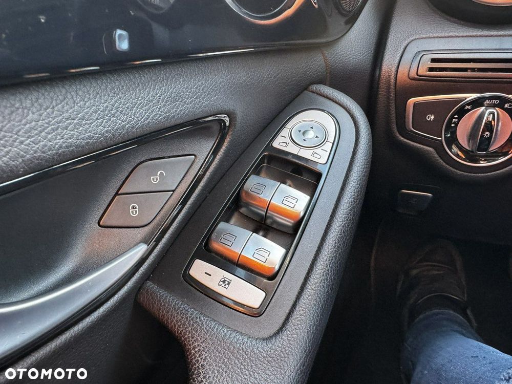 Mercedes-Benz Klasa C 200 (BlueTEC) d 7G-TRONIC - 22