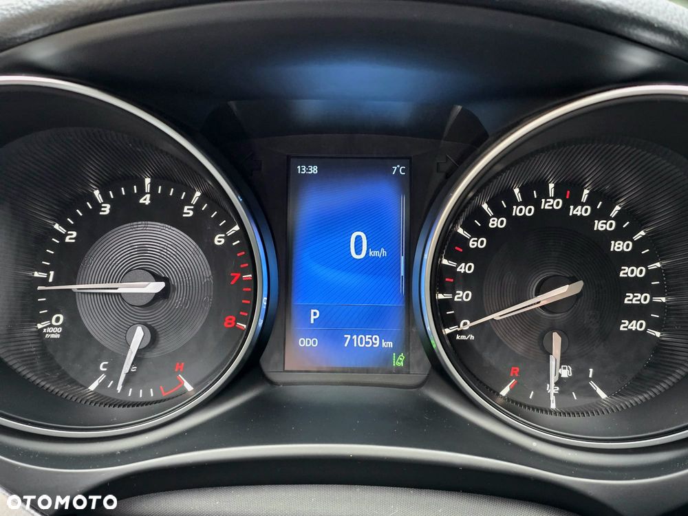 Toyota Avensis 1.8 Premium MS - 23