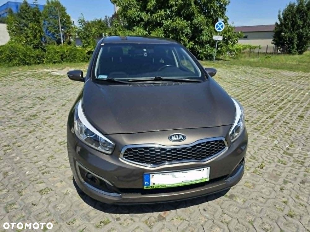 Kia Ceed 1.6 GDI L Business Line - 8