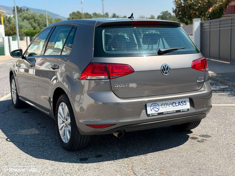 VW Golf 1.6 TDI Highline DSG - 6