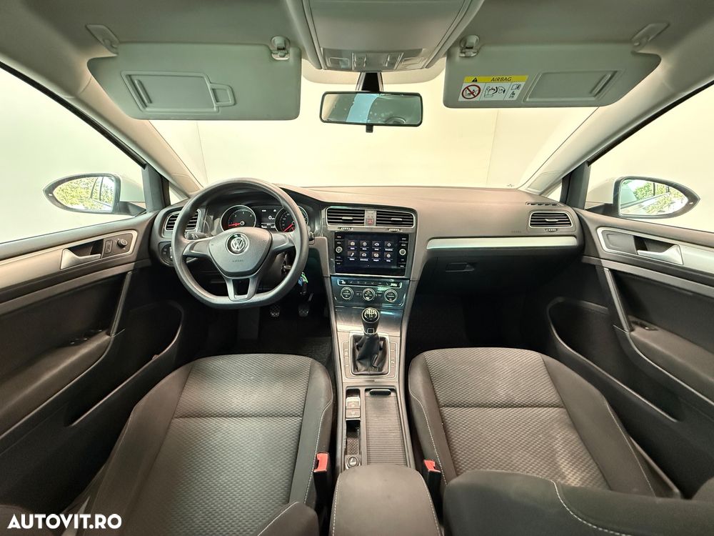 Volkswagen Golf 1.6 TDI Comfortline - 21