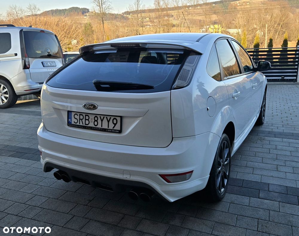 Ford Focus 2.0 16V Ghia - 14