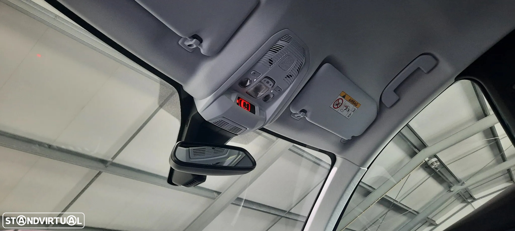 Peugeot 3008 1.2 PureTech Allure EAT8 - 34