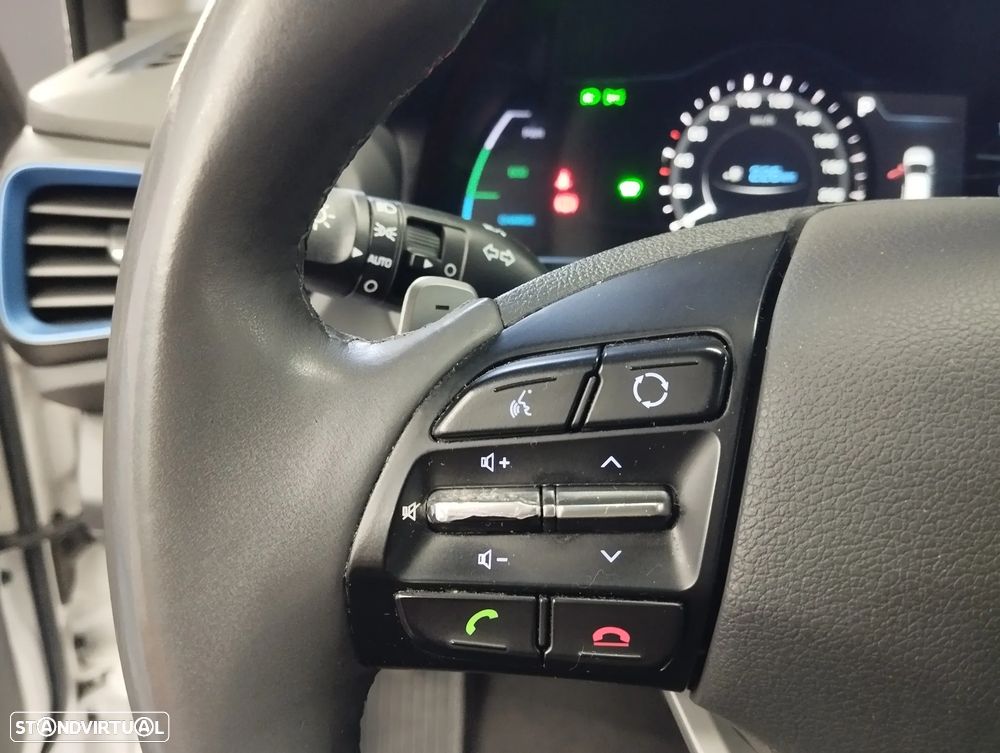 Hyundai Ioniq 1.6 GDI PHEV Tech - 22