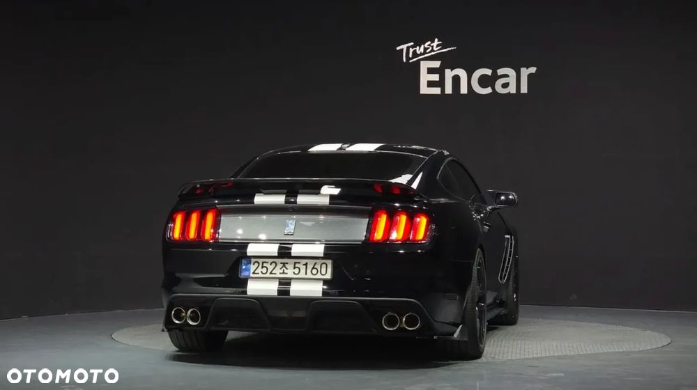 Ford Mustang 5.0 V8 GT - 5