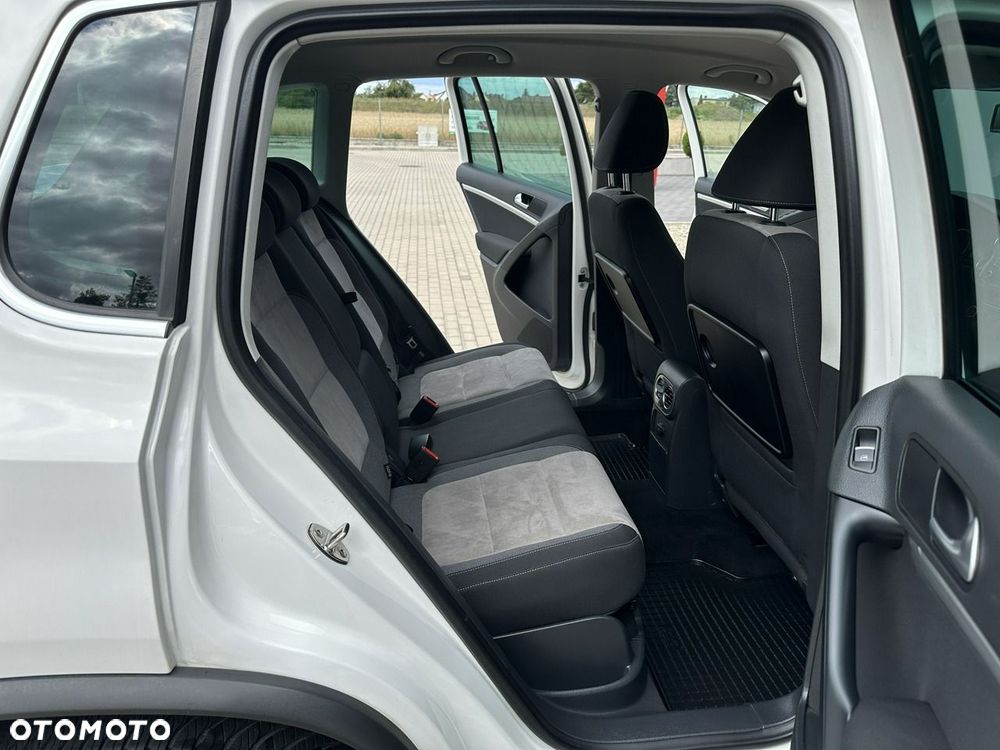 Volkswagen Tiguan 1.4 TSI R-Style - 13