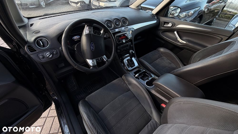 Ford Galaxy 2.2 TDCi DPF Titanium - 8