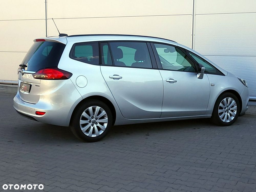 Opel Zafira - 15