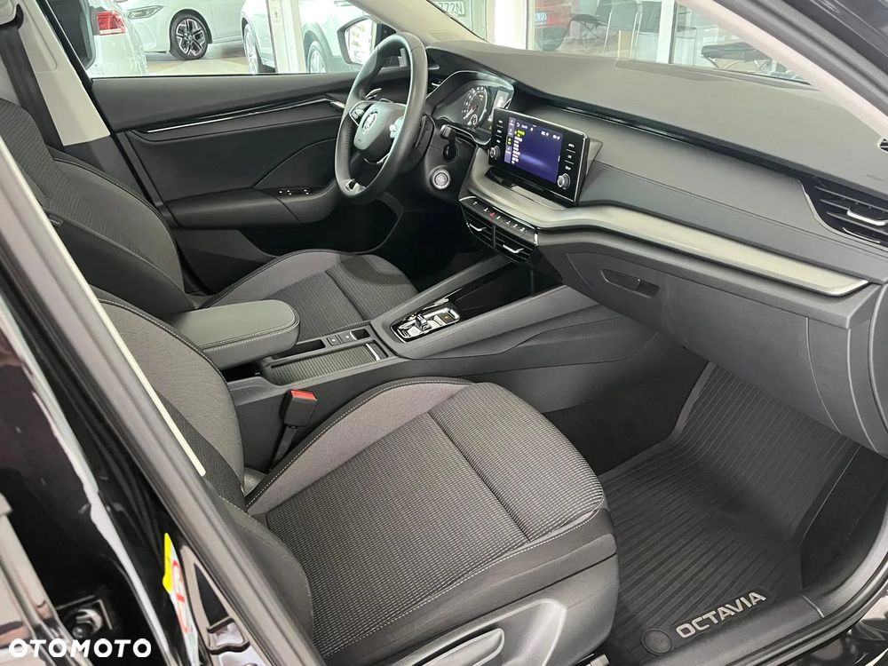 Skoda Octavia 2.0 TDI Ambition DSG - 19