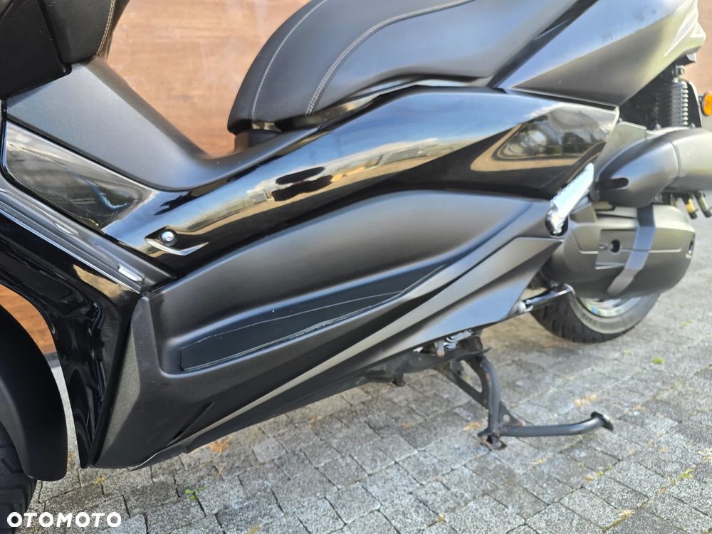 Yamaha X-max - 8