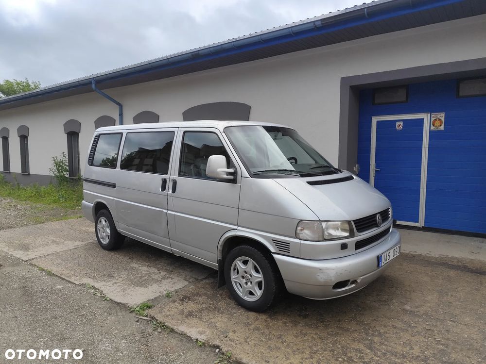 Volkswagen Multivan Standard - 2