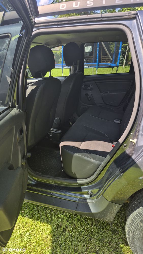 Dacia Duster 1.6 SCe S&S - 10
