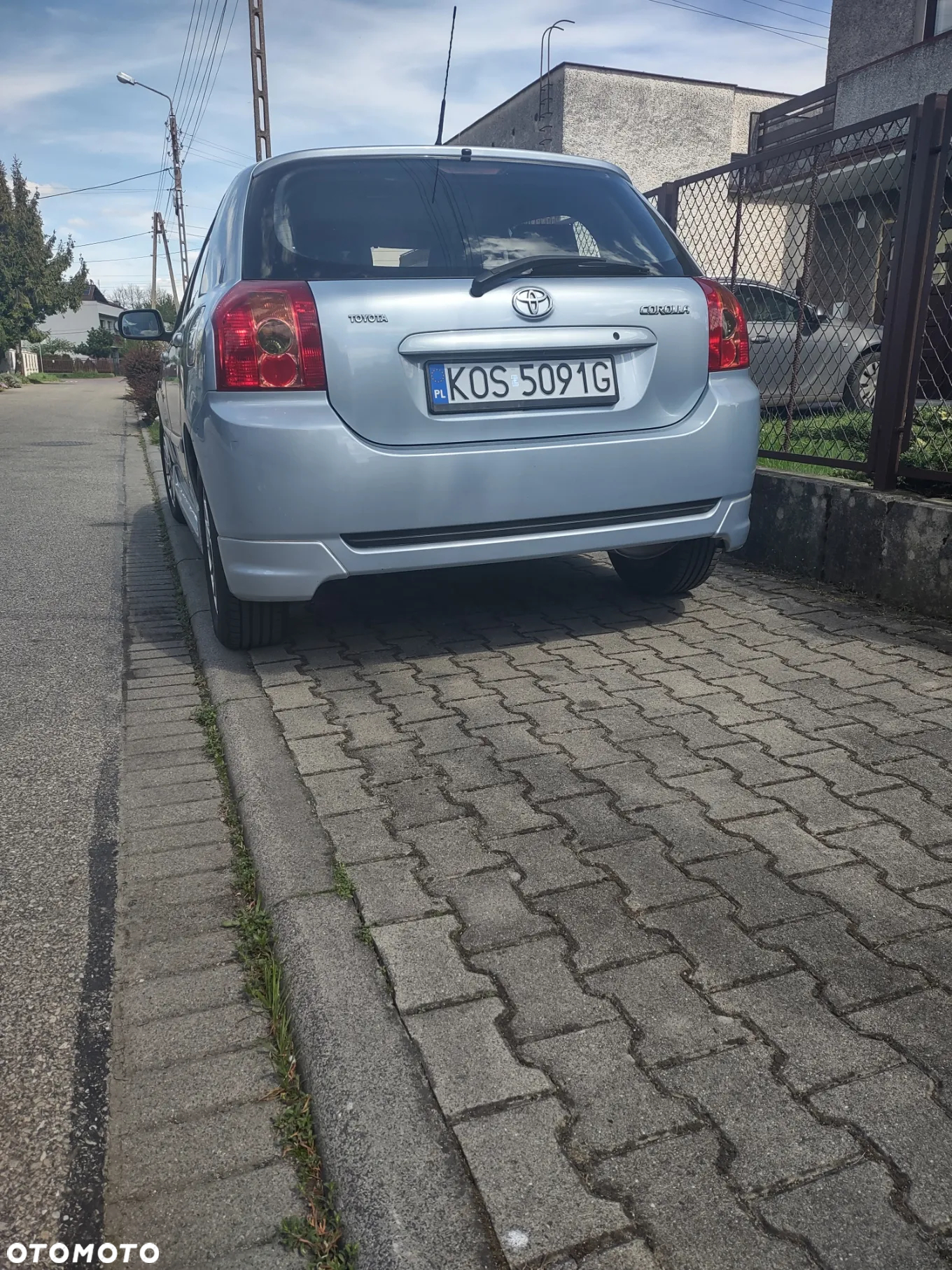 Toyota Corolla - 2