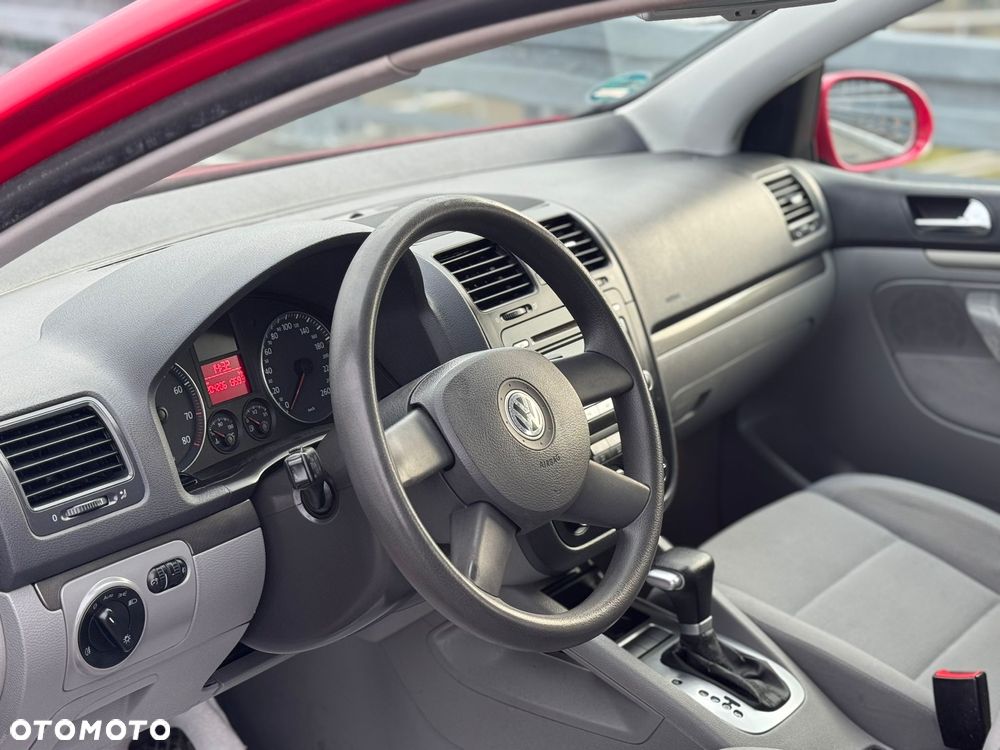 Volkswagen Golf 1.6 FSI Automatik Goal - 19