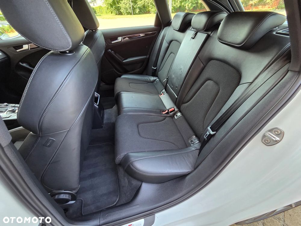 Audi A4 Avant 2.0 TDI Quattro S tronic - 22