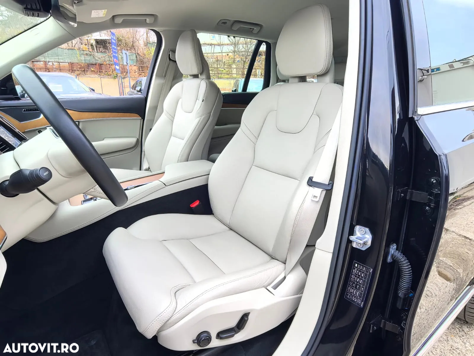 Volvo XC 90 T8 AWD Twin Engine Geartronic Inscription - 8