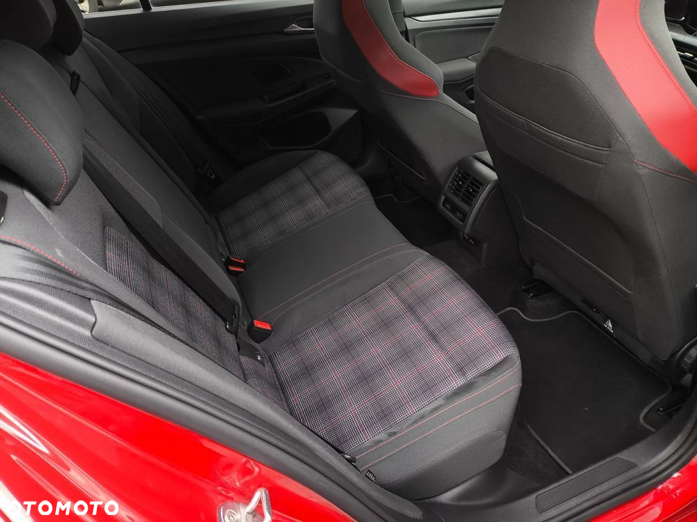 Volkswagen Golf VIII 2.0 TSI GTI DSG - 27