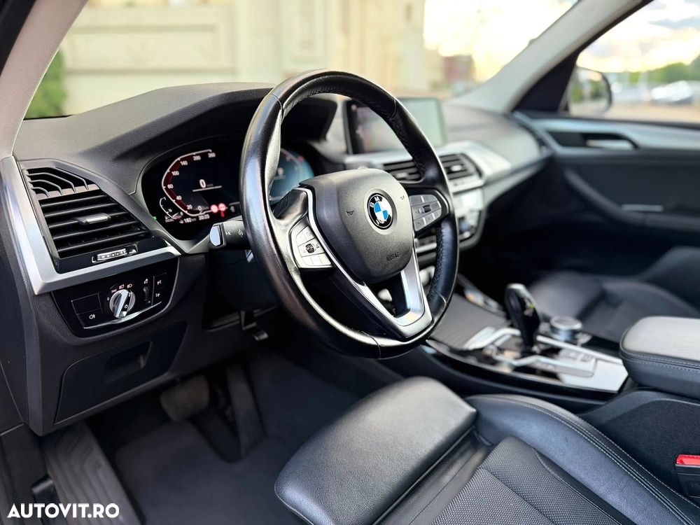BMW X3 xDrive20d AT xLine - 9