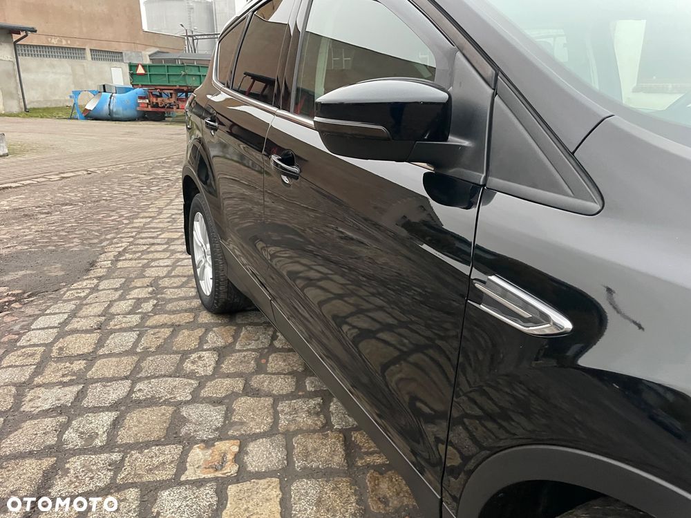 Ford Kuga 1.5 EcoBoost 2x4 Titanium - 17