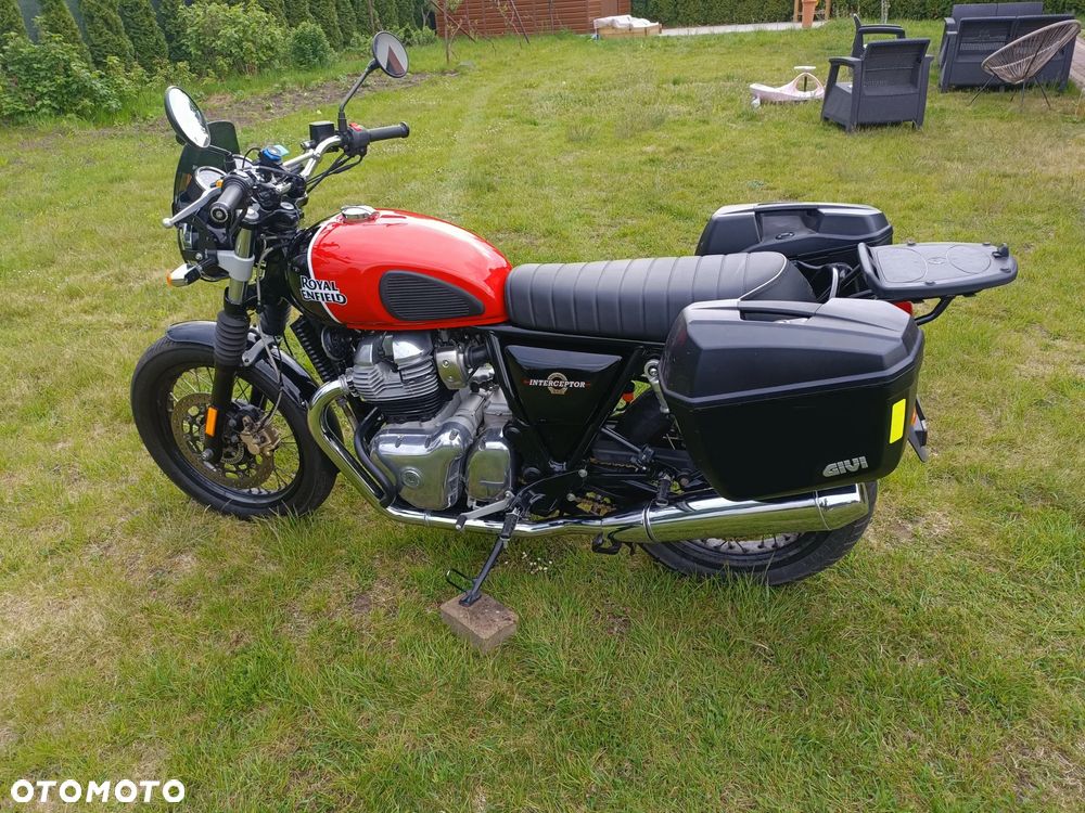Royal Enfield Interceptor - 6