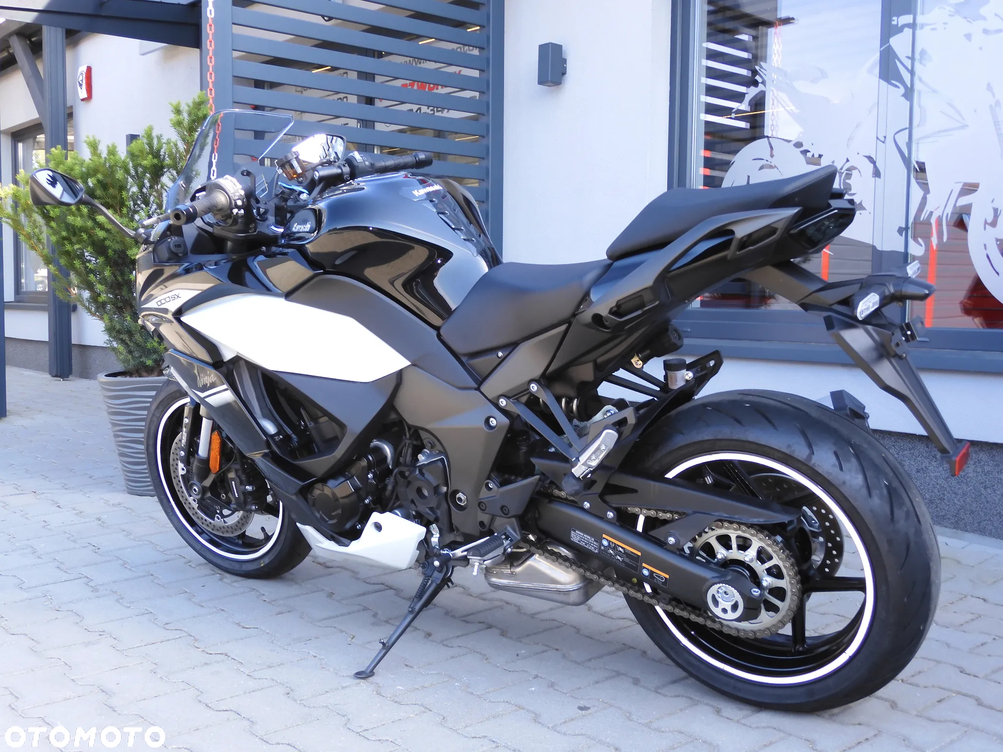 Kawasaki Ninja 1000 SX - 27