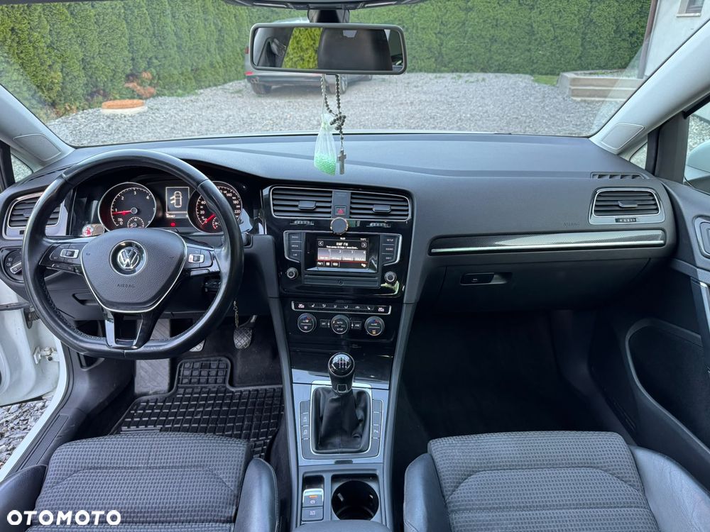 Volkswagen Golf 1.6 TDI BlueMot Comfortline - 14