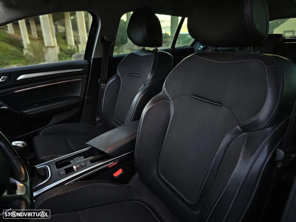 Renault Mégane Sport Tourer 1.5 Blue dCi Limited - 6