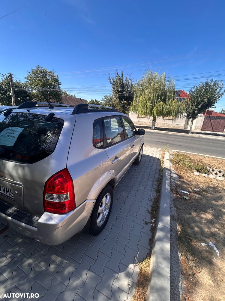 Hyundai Tucson 2.0 CRDI VGT GLS 2WD MT CLASSIC - 5