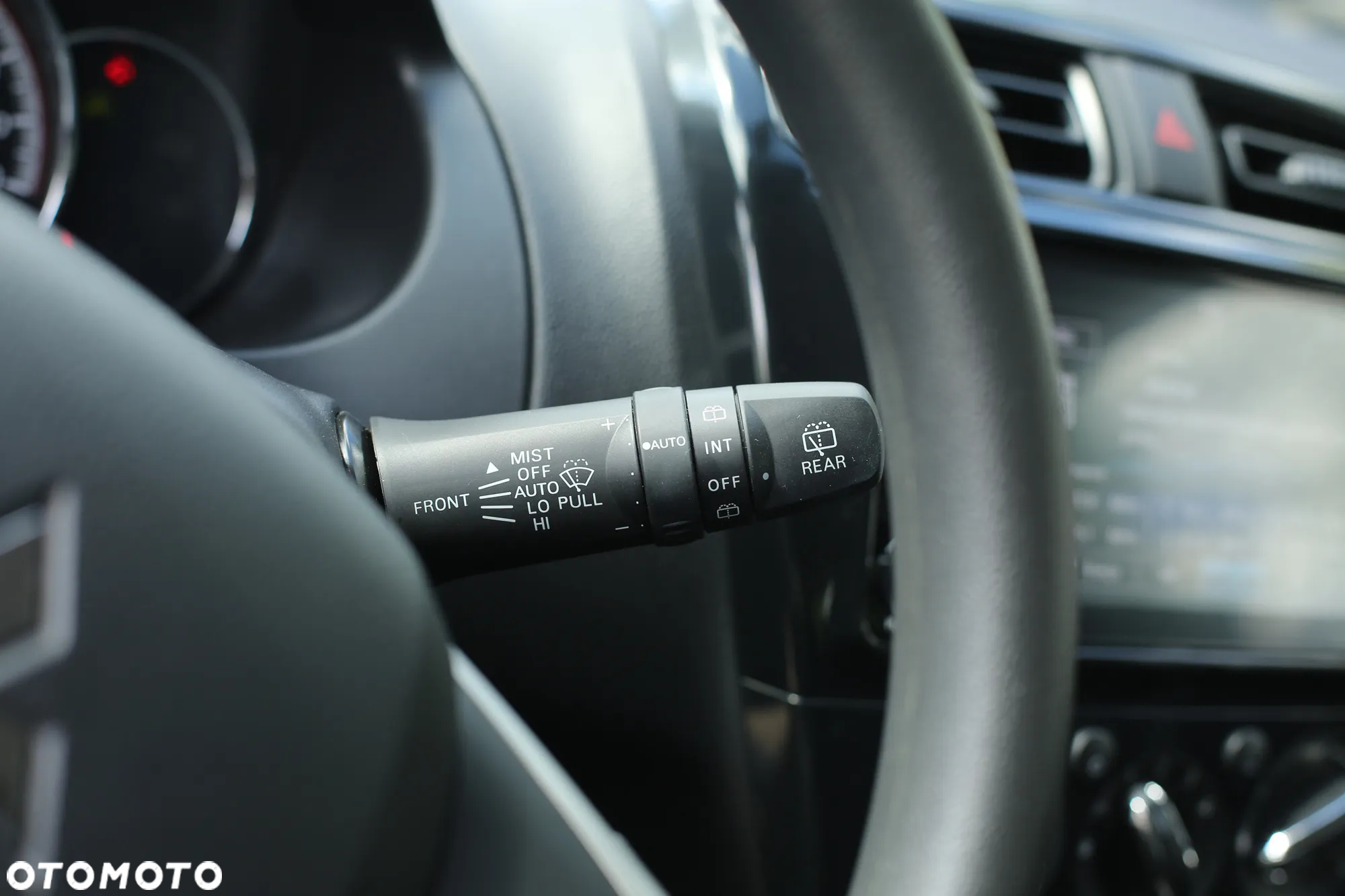 Mitsubishi Space Star 1.2 AS&G Intense - 16
