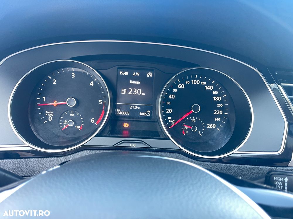 Volkswagen Passat - 39
